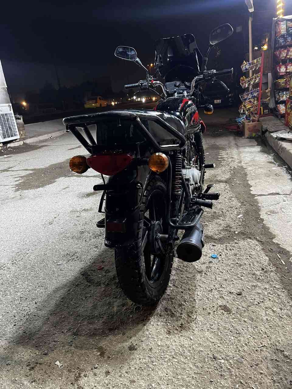 السلام عليكم
للبيع بوكسر موديل 2023 اوراق اصوليه 7 اوراق كامله اوراق الكمركيه الصغار مثل القصاصات كلهن موجودات بيه خيط تبخير ونواقص بسيطه 
مكاني بغداد حي العامل قرب مسبح الرافدين سعرها 750 وبيها مجال 
اتصل ع رقم مكلف بلنشر 
***********
