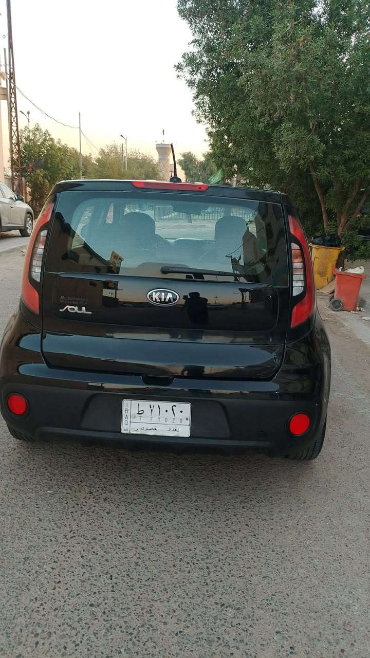 ..السلام عليكم 
صول البيع موديل 16 ورد مريكي الحادث جملغ خلفي فقط بل عراق بيه خشم جملغ مامي قليل صبغ كلير ثار جراد فقط باقي كفاله عامه 
كير محرك تبريد مكينه كفاله عامه بلادي 
ماشيه سياره 95
جاهزه من كل نواحي بل عافيه ياخذها سياره 
سعار سياره بي م93جال حك جيتك العمله 
العنوان بغداد بلديات نتصل وتدلل
***********
