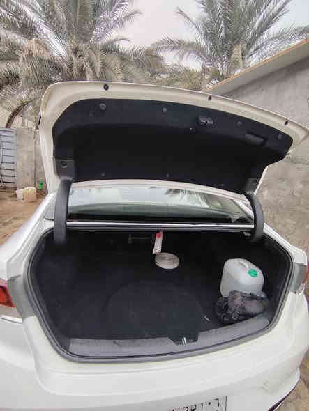 سلام عليكم سوناتا خليجي البيع مديل ٢٠١٨  رقم كربلاء سياره مكفوله عفاله عامه من الضربه والصبغ والفتح التبديل سياره ستخدام شخصي سبير الشركه مانازل  السعر ١٨٣   رقم صاحب السياره  ***********
