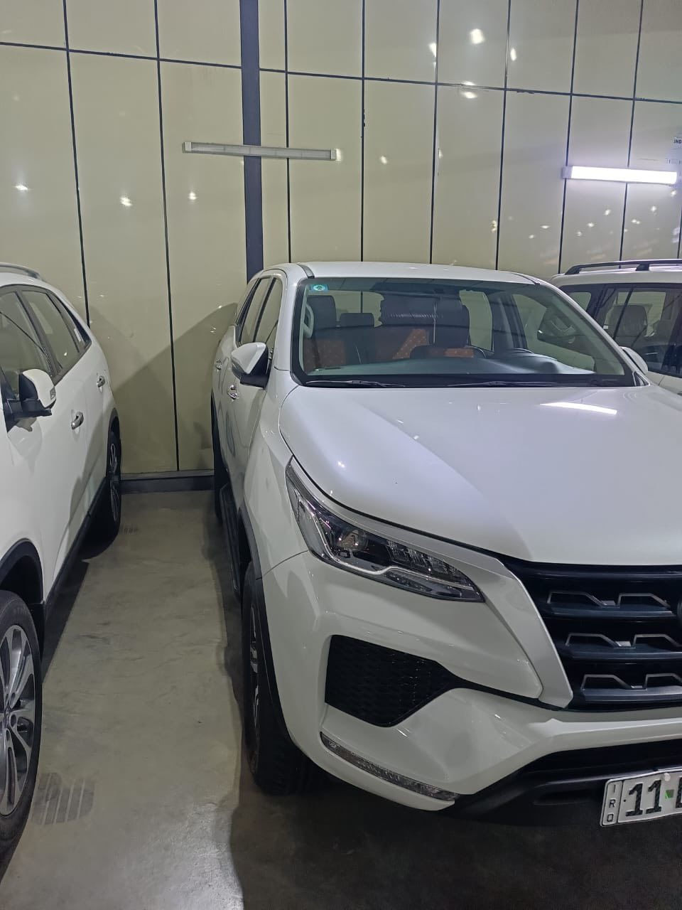 السلام عليكم
للبيع فورجنر موديل 2024 
مكفوله من الدعاميه للدعاميه 
رقم بغداد 
ماشيه 17الف وقابل للزياده 
7 راكب 
مكان السياره بغداد حي الجهاد 

السعر 32.000$ وبيه مجال بسيط 

للاستفسار الاتصال ع الرقم :
***********
