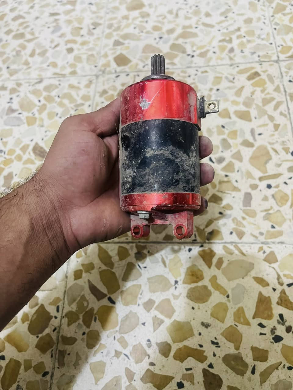 غراض سكنس جبلي البيع بفلس ونص شراي يتصل ***********
