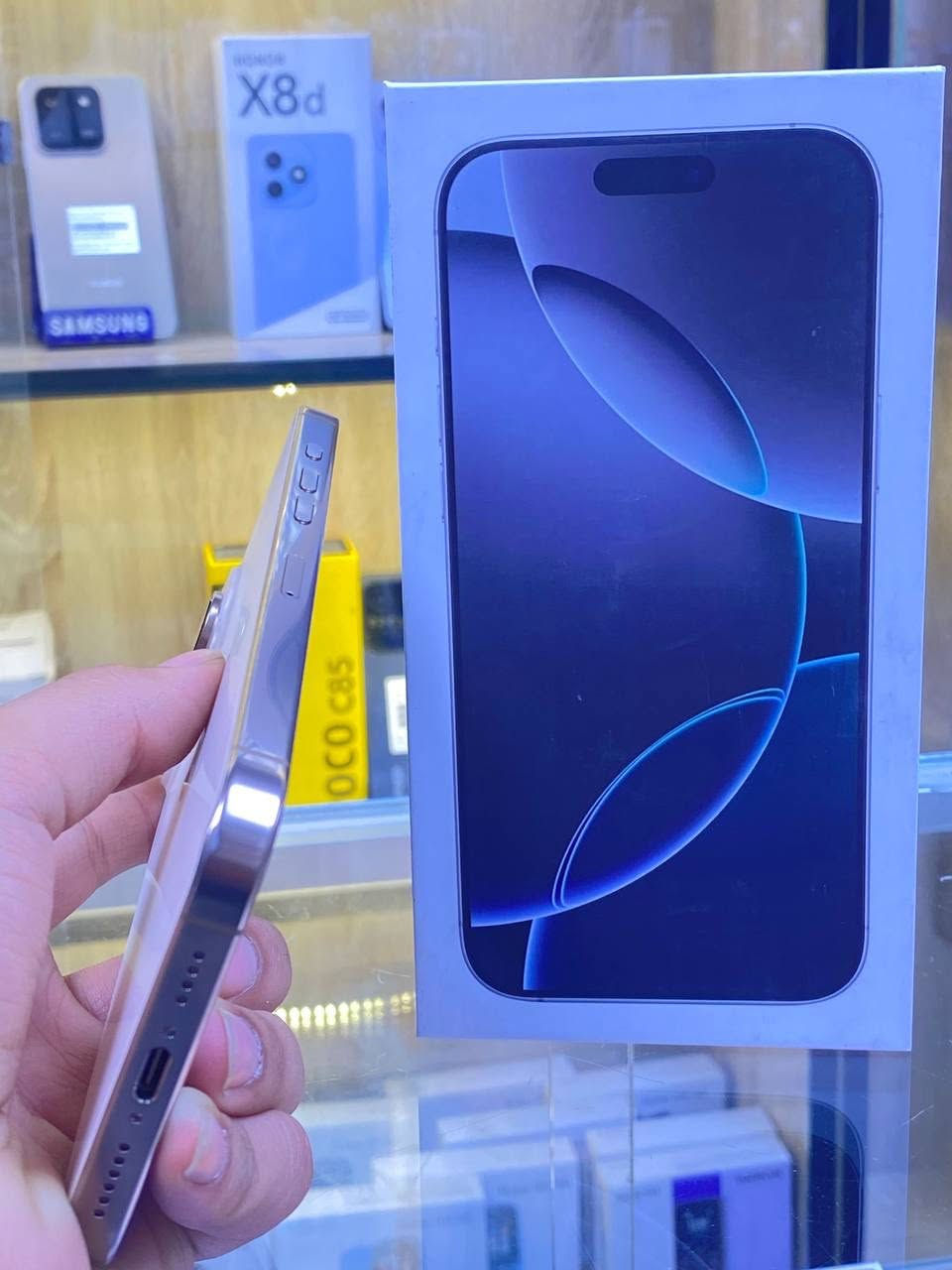 🔥اقوه عرض 🔥
ايفون 16 بروماكس ماستر شرق اوسط   لون دزيرت ذاكره 256 بطاريه100 🔋  جهاز فقط مفتوح من كارتون صفر دورت شحن   يعني اعتبره انتَ فاتحه بيدك   جهاز نموذج N يعني خلال فترت ضمان صار  بي خلال وشركه مبدله جهاز كله   وبعده بضمان
 ممبدل بي شي مع ضمان 5 ايام  نضافه 100‎%‎ جديد  كامل ملحقاته الجهاز   بلحاسبه كله نورمال   
مكاني  كربلاء تحت جسر باب طويريج مركز ابو حيدر للمبايل
☎️*********** 
سعر مليون و335الف
