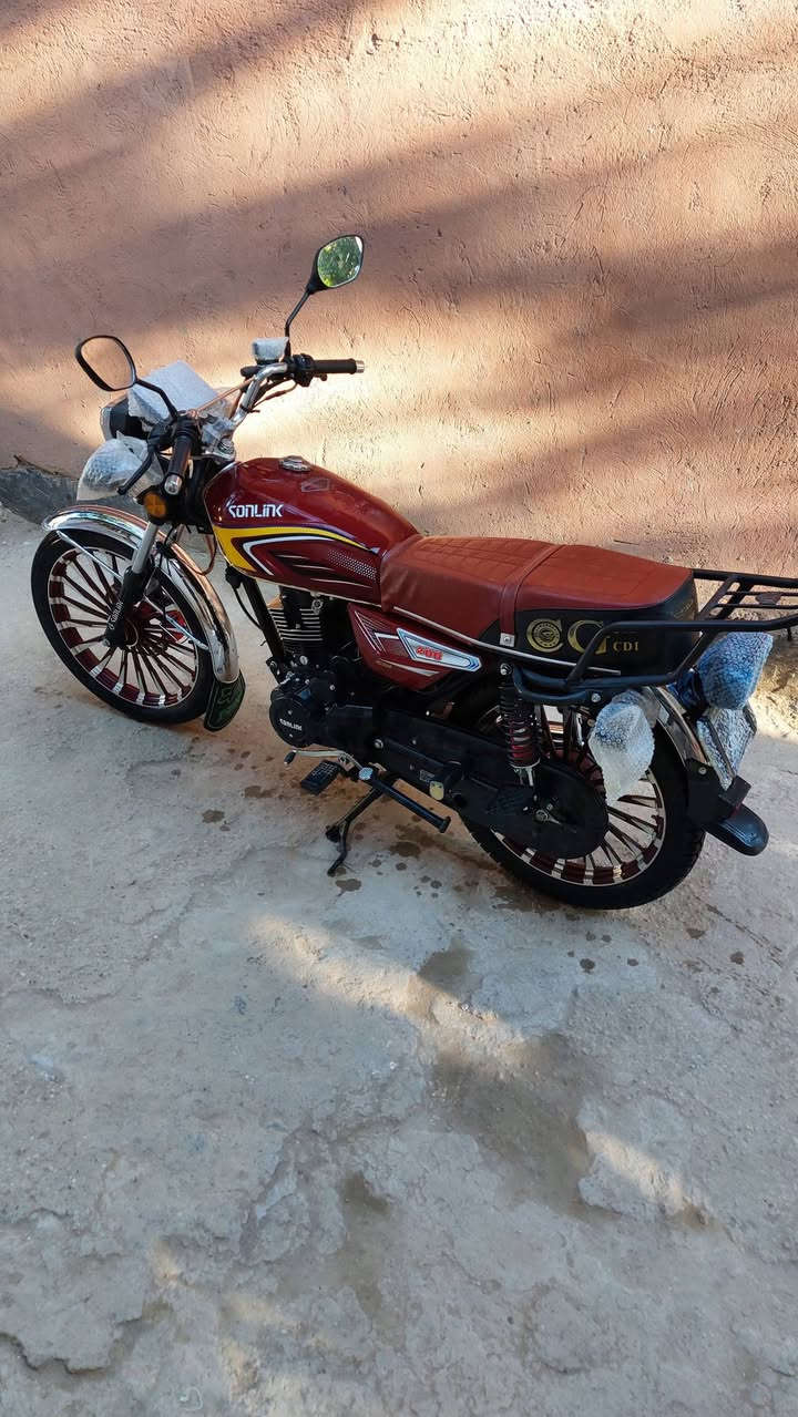 للبيع سيفانه 2025 دراجة جديده مكفوله كفاله عامه محركه ٢٠٠ تشغيل عن بعد بصمتين اوراق كامله سعره خاص او إتصل *********** عنوان واسط قضاء الصويره
