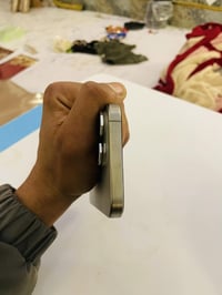 آيفون ١٥ برو ماكس • بطارية ٨٩ • شاحن اصلي