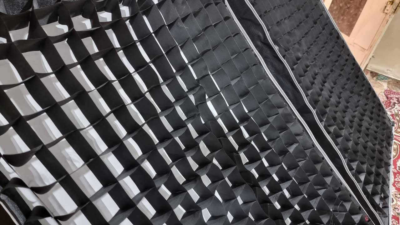 سوفت  بوكس مربع  ارتفاع 90 عرض 50 
دبل دفيوزر و كرد مع حقيبة  جديد السعر 60 الف
 متوفر توصيل


**إذا كنت صاحب هذا الإعلان وتريد حذفه لأي سبب، رجاءا أرسل رسالة إلى الدعم الفني**