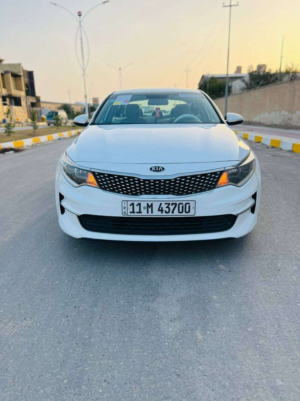 كيا اوبتيما 2018 رقم بغداد جديد تحويل سيارة مال جناي ع وضع شركة أمريكي مكفوله كفاله عامه ضربه وصبغ وتبديل وبارد ماعده داير جاملغ الخلفي صبغ فقط بدون ارباك بدون دواخل موصفات نص فول محرك 2400 مامفتوح حداديه تبريد كله شركه سياره جاهزه من كلشي 
السعر 155 وبيها مجال الشراي يتصل وبلخدمه *********** مكان السيارة ناصريه سومر
