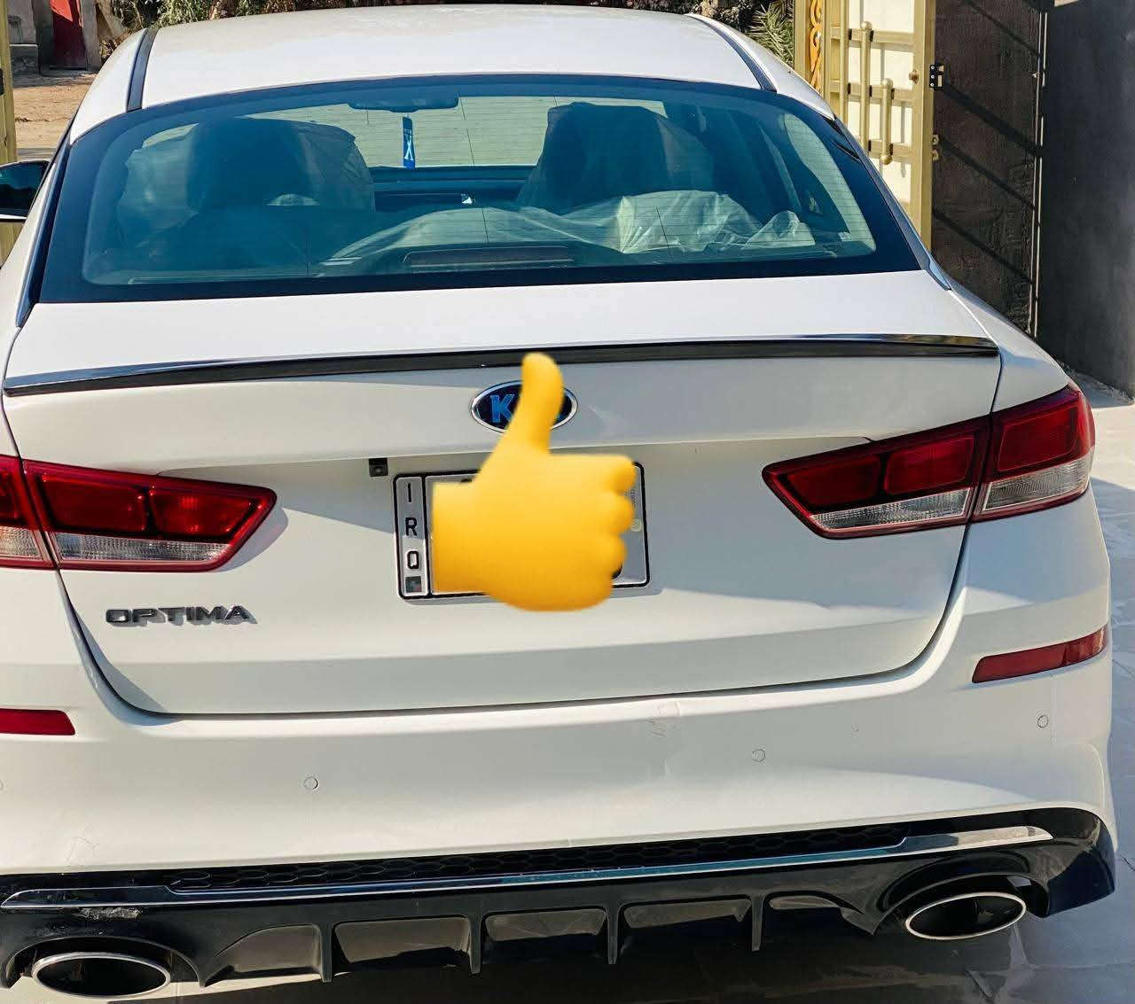 السلام عليكم
اوبتيما 2020 خليجي كفالة عامة 
فول عدا البصمة ول فتحة 
مكينة 2400
اشارة بل مري 
مري شفط 
كامرة خلفية
حساسات 
شاشة
تخم تايرات 
حدادية. جديدة 
كير ومحرك كفالة
رقم بغداد  شرط تحويل
السعر (190)وبيها مجال بسيط
📞.  ***********
