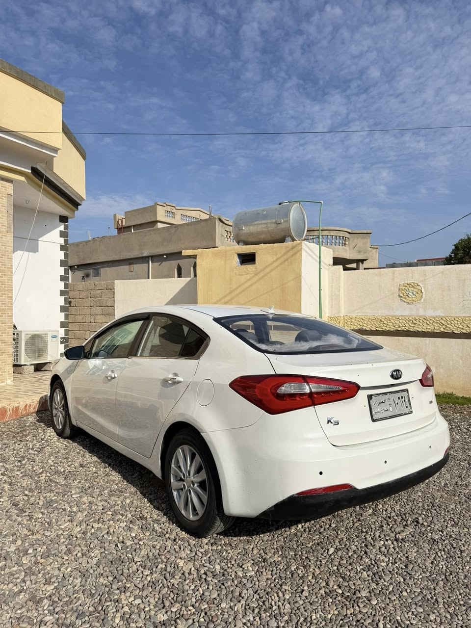 سيراتو 2014 رقم صلاح الدين بدون اضباره سنوية ساقطه محرك ١٦   كير محرك شرط كهربائيات كلها شغاله فول مواصفات ماعدا سلايت تبريد ثلج 
3 بصمات كشن تدفئه نضام ايكو حساسات
تحكم ستيرن كامره خلفيه و شاشة 
ضرر جاملغ امامي والباب ومرشوشة حزام جمالية 
سياره جاهزه السعر 65 وبيها مجال 
مكان السياره الشركاط
***********
***********
