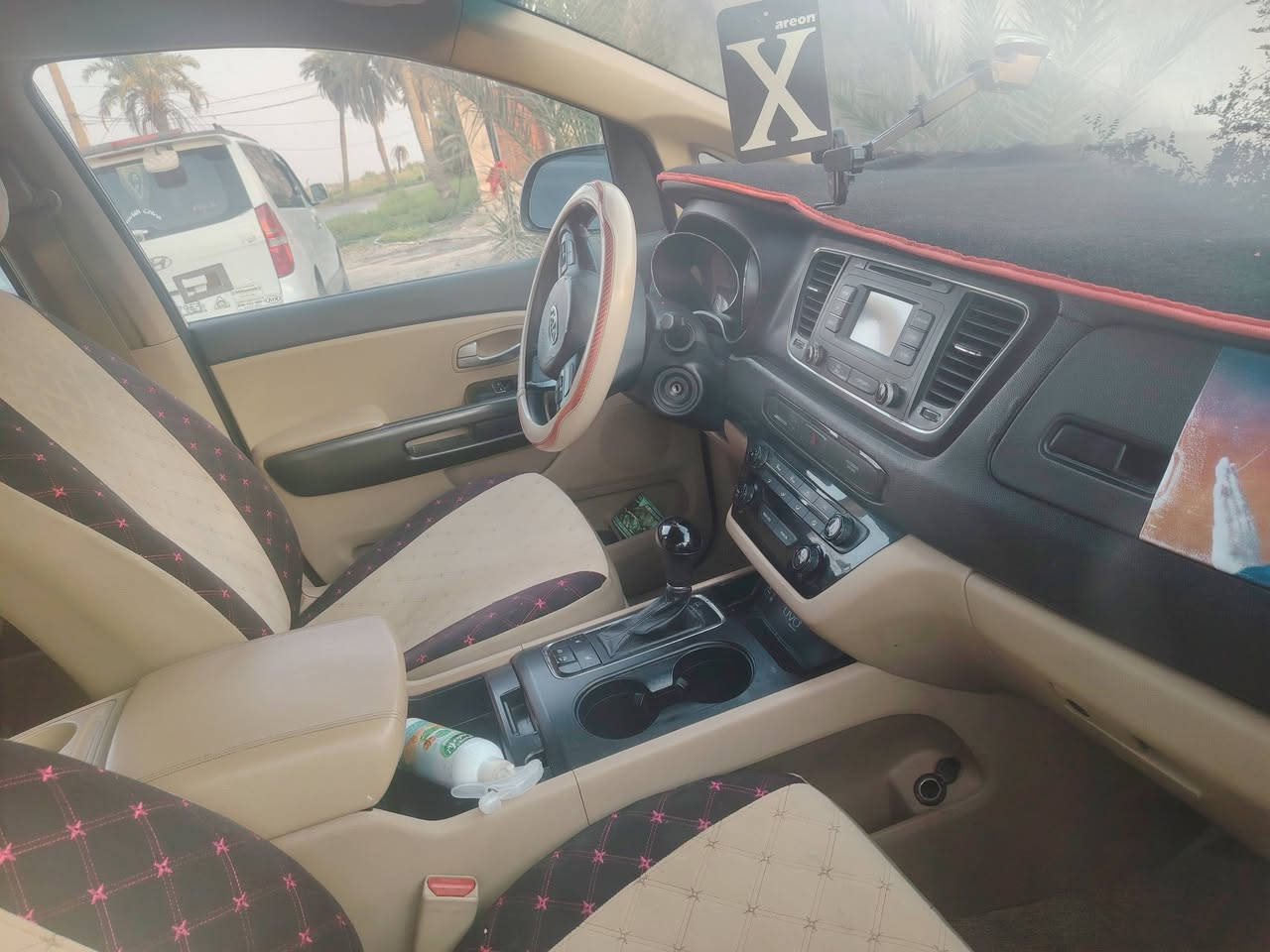 سلام عليكم كيا سيدونا ٢٠١٦ رقم انبار دولي بأسمى بيبان كهربائيه مري شفط كشن كهربائي وباقي المواصفات بيهه صبغ حزام السعر174وبيهه مجال***********
