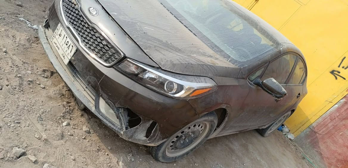 لبيع كيا فورتي مديل 2017 بيها حادث ابيع على حادثها او بيها حادث قديم بيها رقم واحد ضايع او عندي وكاله بسمي ابيع سويج سعر 72 او بيها مجال مكاني نجف رقمي  ***********
