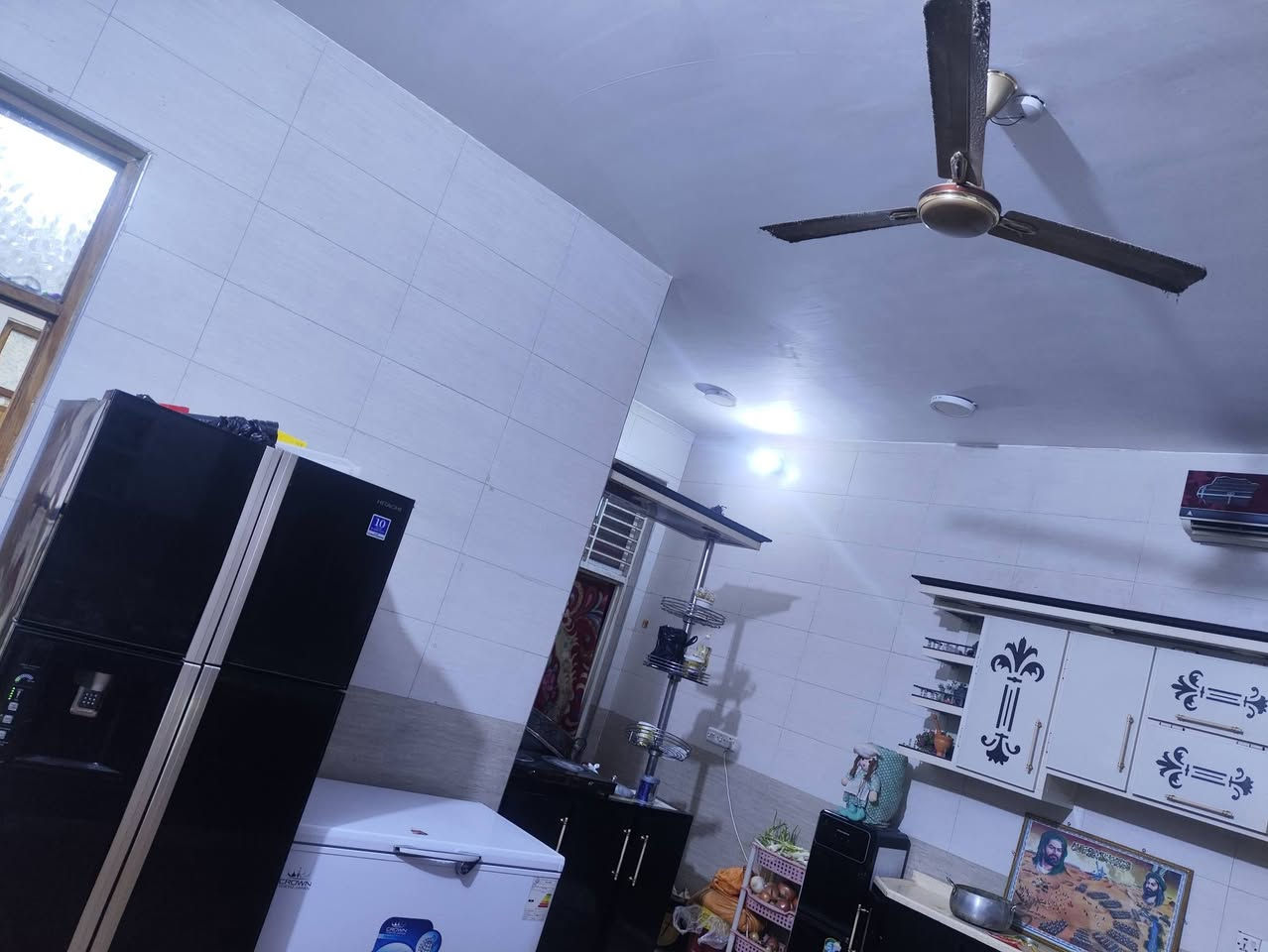 السلام عليكم دار للبيع في منطقة حجي حسن المسيچة المساحة 200 طابقين الطابق الاول 2 غرف نوم مع مطبخ حار وبارد وصالة كبيرة واستقبال والطابق الثاني 2 غرف نوم مع صالة كبيرة السعر 180 وبي مجال للطيبين


**إذا كنت صاحب هذا الإعلان وتريد حذفه لأي سبب، رجاءا أرسل رسالة إلى الدعم الفني**