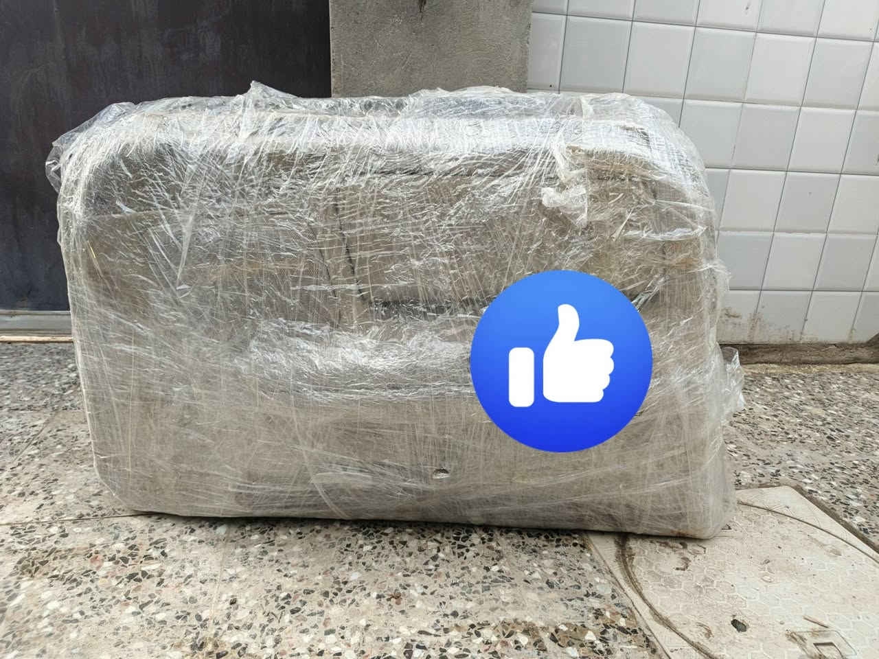 السلام عليكم ورحمة الله وبركاته  
ابيعلك حته قطعة وحدة تريد مال السايق تريد بصف السايق
تحوير بطاين ملكة للسيارة برنس فراشة عادي بروكهام اماميات فقط المكان بغداد منطقة حي البتول
*********** واتساب
***********
