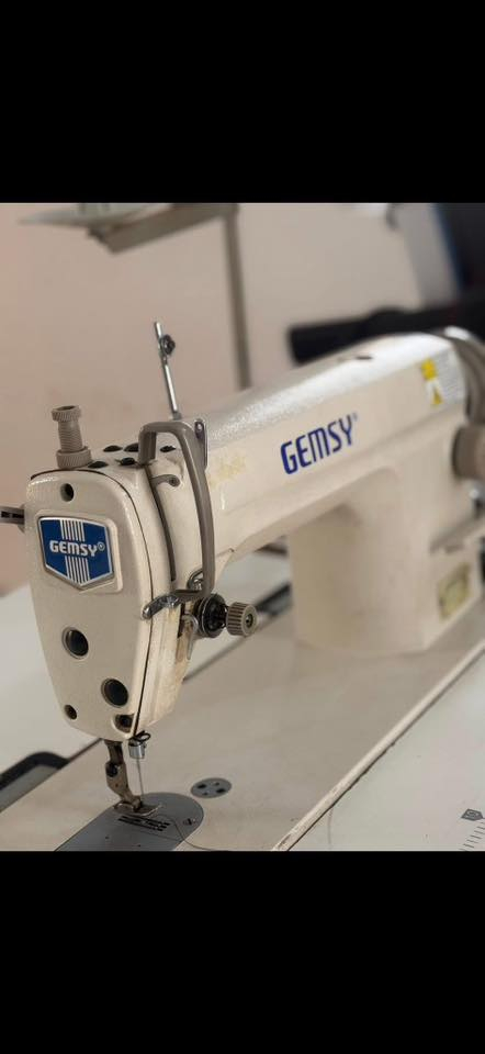 غراض للبيع
*********** متواجد ع الواتساب
