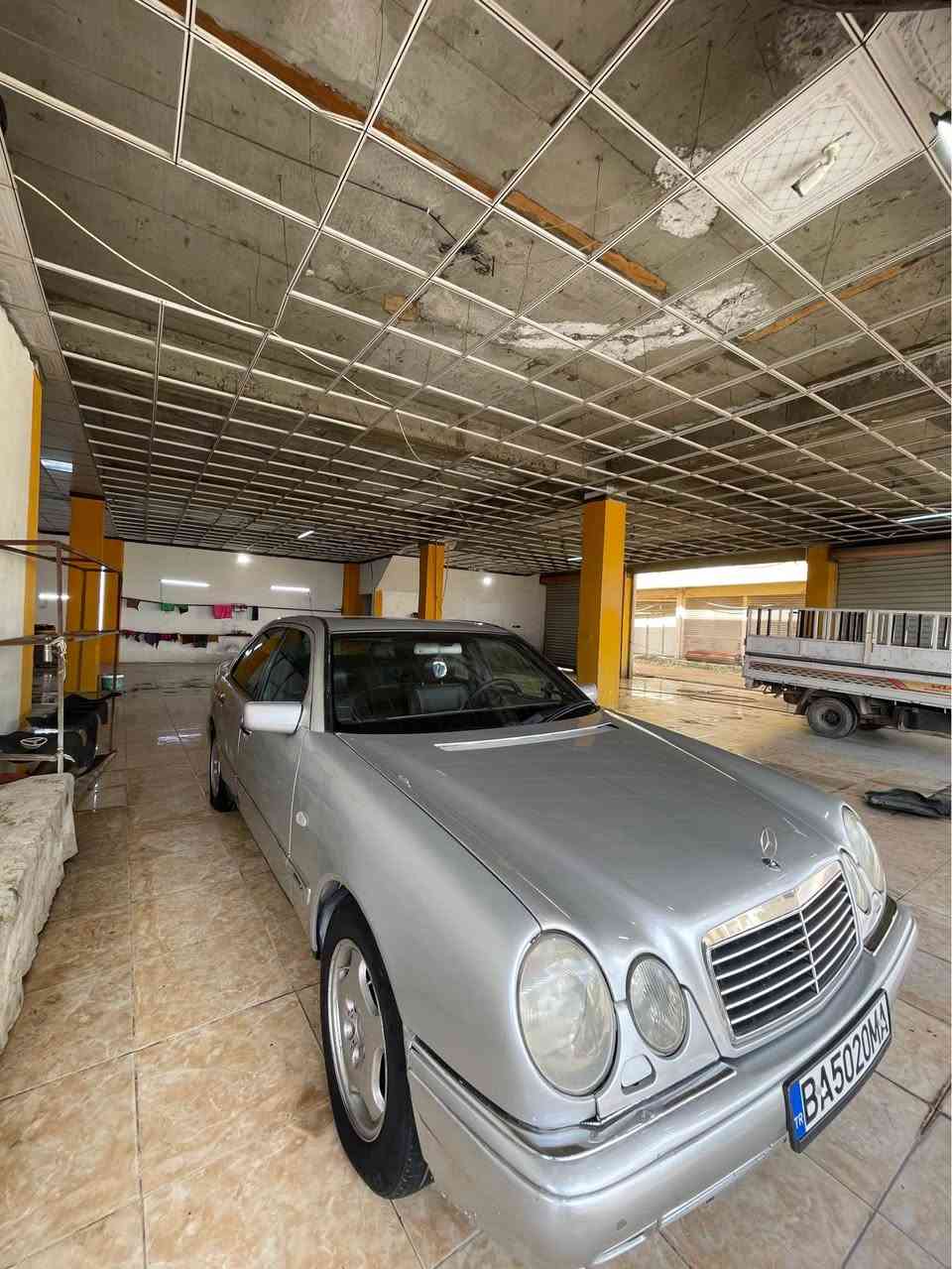 مارسدس عفريت
موديل ٢٠٠٠
فول فول كوشن سارو گرم كوشن جلد
سلايت
گيرو مكينه ب شرت
تقه و رقه و تخمه بشرت
عام به خ بو جاني بي ليدان
منفيس براهيم خليل
42 مجال *********** دهوك, العراق
