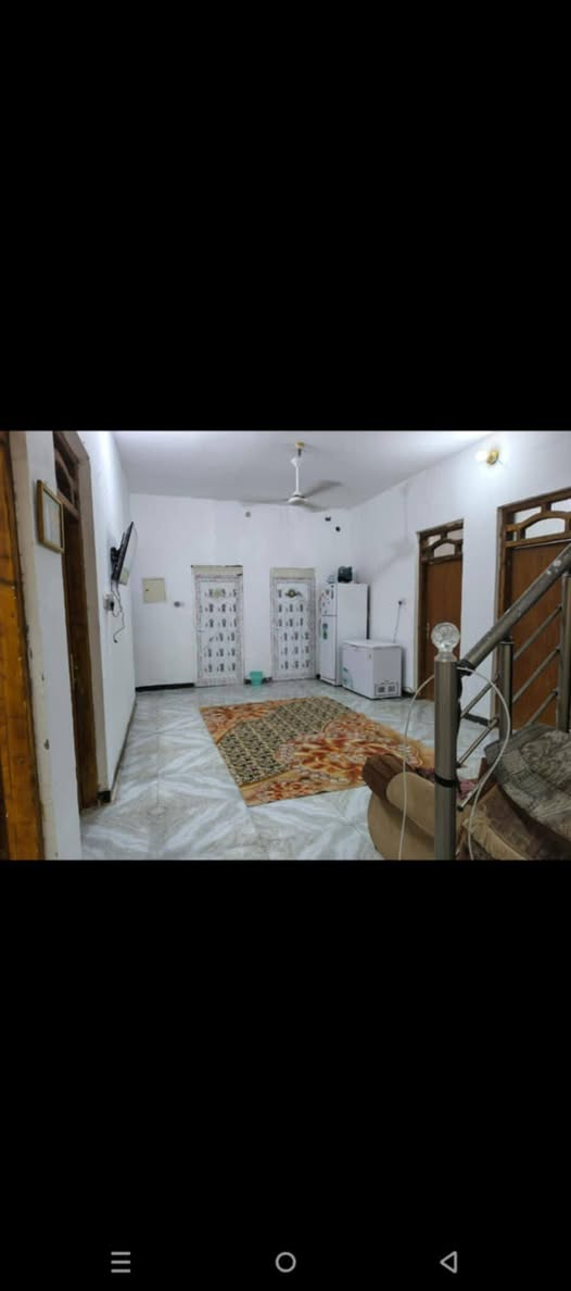 دار للبيع  دور نفط  طابو زراعي سند 25  مساحه 210 متر  بالبدايه  قريب جدآ من عواشه  يحتوي ع ستقبال وصاله   3 غرف واسعه مطبخ حار وبارد  ومناور وصحيات وگراج واسع  سعر 115 بي مجال  مستعجل ع بيعته تواصل  ع رقم راعي لبيت  ***********
