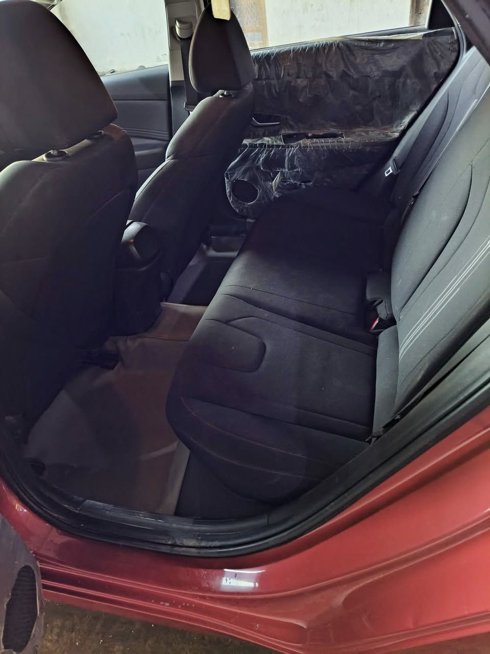 السلام عليكم الانترا موديل ٢٢ فول مواصفات حادثه بنيد فقط وبارد بل الجاملغ الأمامي قليل وبيها شخوط بل البنيد بس يروح بل البوليش  سياره ماشيه ٦٥ ألف فقط يعني عله كد روحتي لدوام ممتعوبه السعر ١٤٥ /  *********** عنواني حي السلام قرب فلكة كماليه
