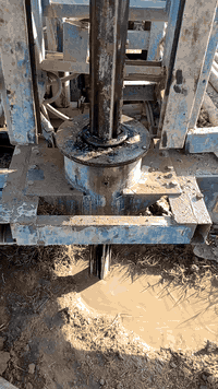 حفر الابار في جميع محافظات العراق حفر وعزل المالح وصب البير  فحص بجهاز الكاشف قبل الحفر تستلم بير جاهز ومن الله التوفيق واحد عراق  الاستفسار واتساب وخاص مفتوح  ***********///***********
