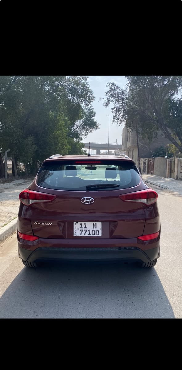 السلام عليكم 
توسان 2018 خليجي شركة الكاصد رقم بغداد جديد السيارة بأسمي تحويل مباشر 
مكينه 2000 دوش صدر امامي خلفي جديد السياره جاهزه كل نقص مابيه تخم تاير جديد مكان السياره بغداد 
السعر 175  و بيه مجال 

الاستفسار اكثر 
***********
