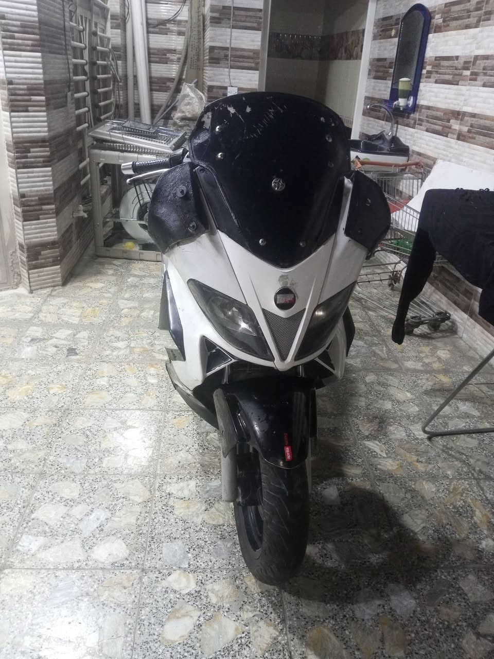 سلام عليكم دراجه افرله ايطالي موديل 2019 سعر 25 ورقه وبيها مجال مكان بغداد مدينة الصدر  الستفسار على هذا رقم ***********
