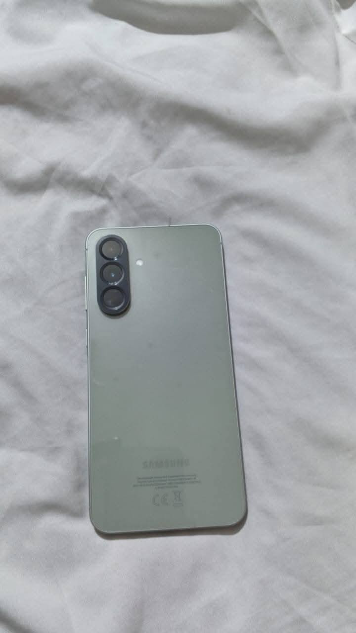 السلام عليكم 
جهاز سامسونك. A56 5G
ذاكرة ٢٥٦.  عشوائية ٨ 
شاحن تاب سي 
كامرا. ٥٠ ميكا 
جهاز نظيف مكفول من التصليح 
الجهاز بدون ملحقات فقط وصل الشراء من شركه الاماني ب كربلاء 
السعر.  .. ٣٧٥ الف. غير قابل لتفاوض 
مكاني بغداد. ش الرشيد ماعندي توصيل


**إذا كنت صاحب هذا الإعلان وتريد حذفه لأي سبب، رجاءا أرسل رسالة إلى الدعم الفني**