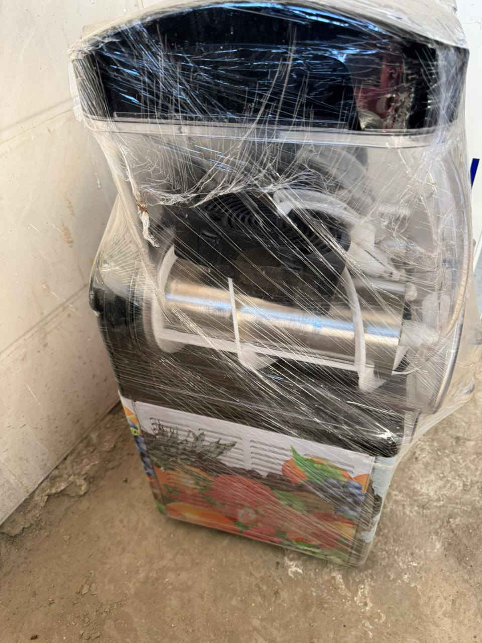 مكينه  ازبري تركي للبيع مكينه سوفت اسكوفاير للبيع  مكان بغداد  مستخدمات قليل للاستفسار علا الخاص ا***********
