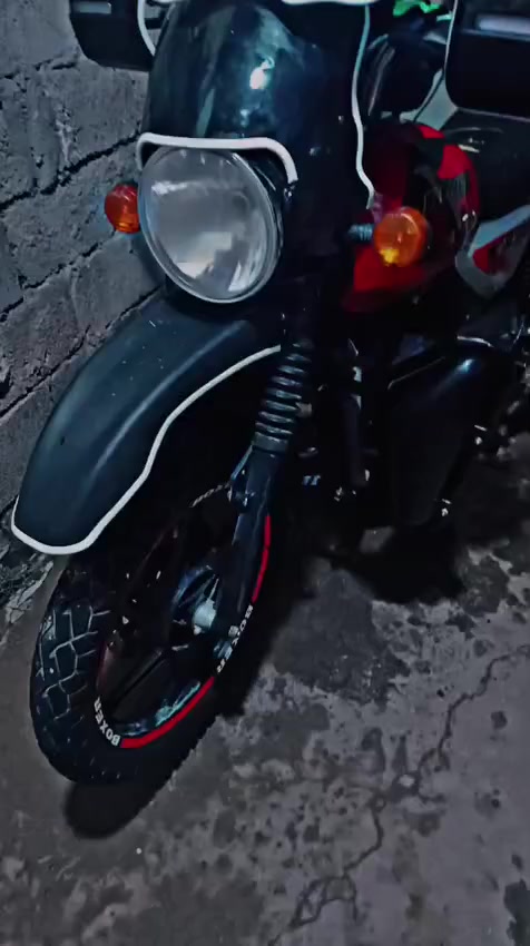 سلام عليكم بوكسر مديل 23 محسوبه ع24.اوراق كامله شرط ترقيم دراجه خير من الله مكينه مجفته جديد شرط غراص كله اصلي باقي كله كفاله ودراجه ماشتغله دلفري لئن صاحبه منتسب 
سعر. 1700وبيه مجال قليل 
رقم ***********
