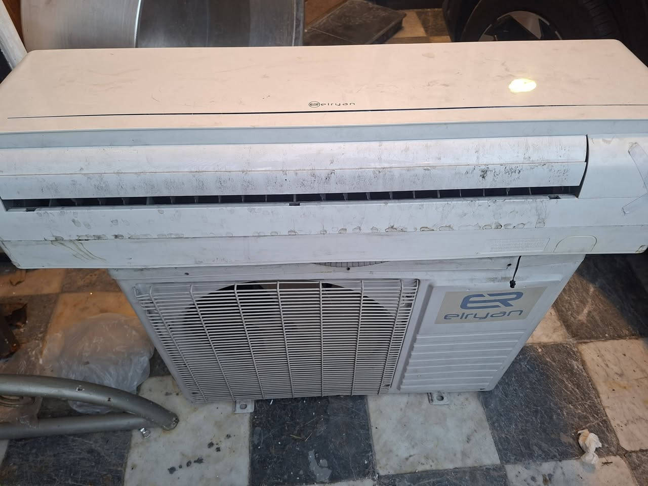 سبلت 2 طن بدون بواري ابيعه عاطل سعره 175
*********** واتساب
مماني بغداد
