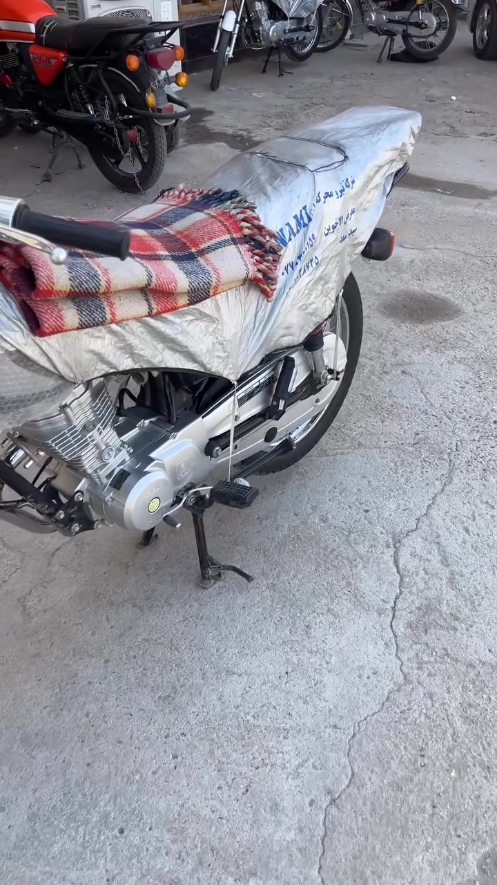 هاي الدراجه للبيع دراجه كامله  كل نقص مابيهه ما مفتوحه والدراجه كامله واضحه النضافه ب التصوير مديل 24 طالعه بشهر التاسع والاوراق موجود بيه التاريخ ، سعر 650 والشراي يجي يفحص ويشوف ويشلع عيوني…رقمي ***********…عنوان طويريج الجمعيه
