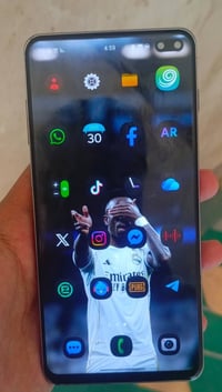 S10 بلس • ١٢٨ جيجا ٨ رام • كاميرا 4K٦٠