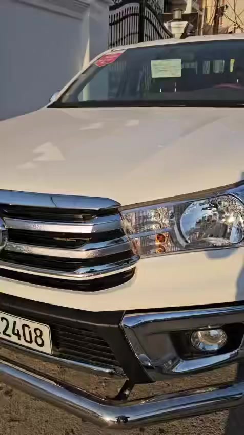 السلام عليكم هايلوكس 2025 ساز فول اوتو ماشية 10 الاف رقم اربيل بسمي السعر 317$ السنوية بسمي كفاله عامه زيرو دوشمه وارضيه غرفه فول العنوان بغداد الكرخ حي الخضراء للاتصال ***********
