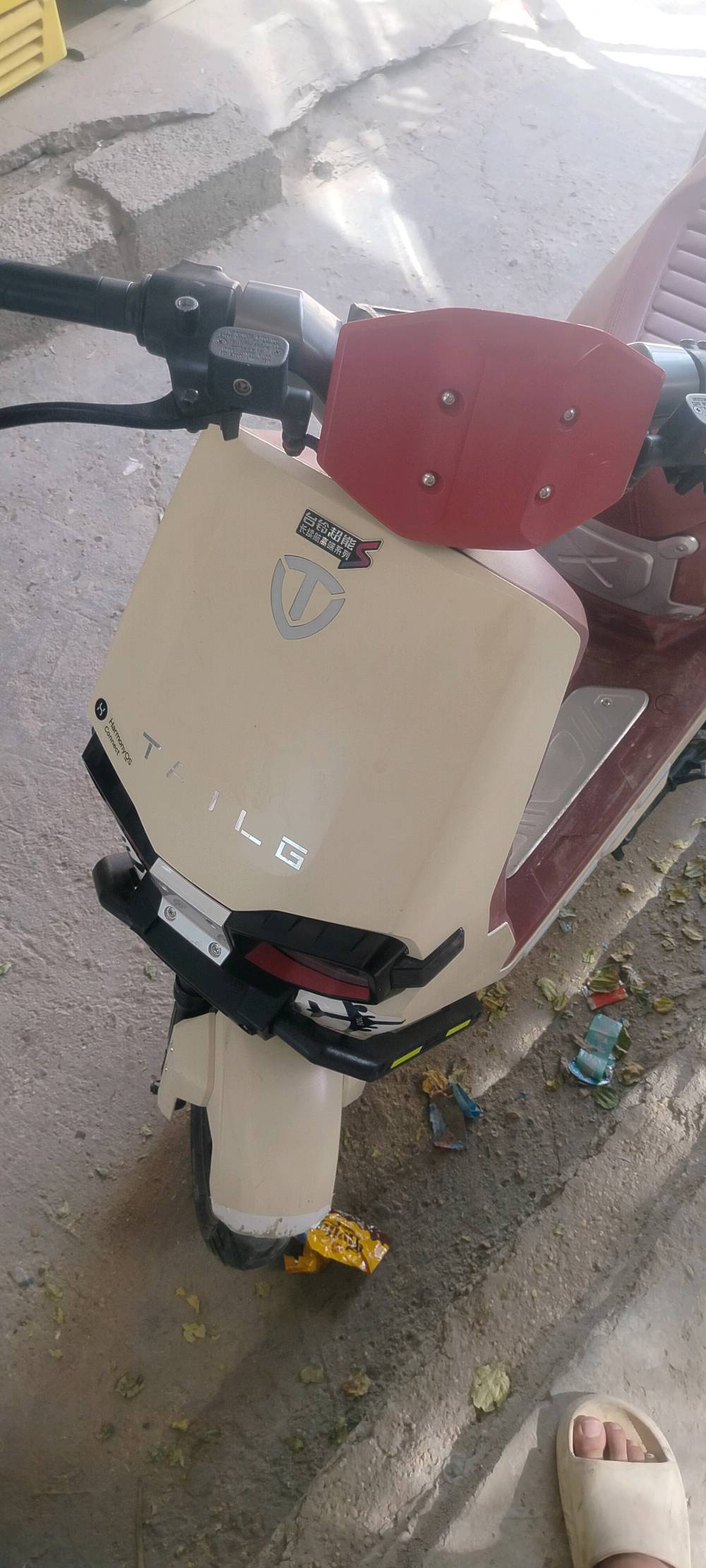 دراجة Tailg الحديث فول مواصفات بلوتوث gps مانع انزلاق مثبت سرعة الدراجة موديل 2025 يعني لوكك الدراجة بيهة اضرار بل كفر الامامي غير هاي اكفلهة الك مابيهة صوت الدراجة ملفهة جديد بطارياتهة جديدة بصمة +كارت مانع سرقة انذارات الدراجة خير من الله بعدهة جديدة الكامرة ضالمتهة بسعر 900 الف وبيهة مجال
