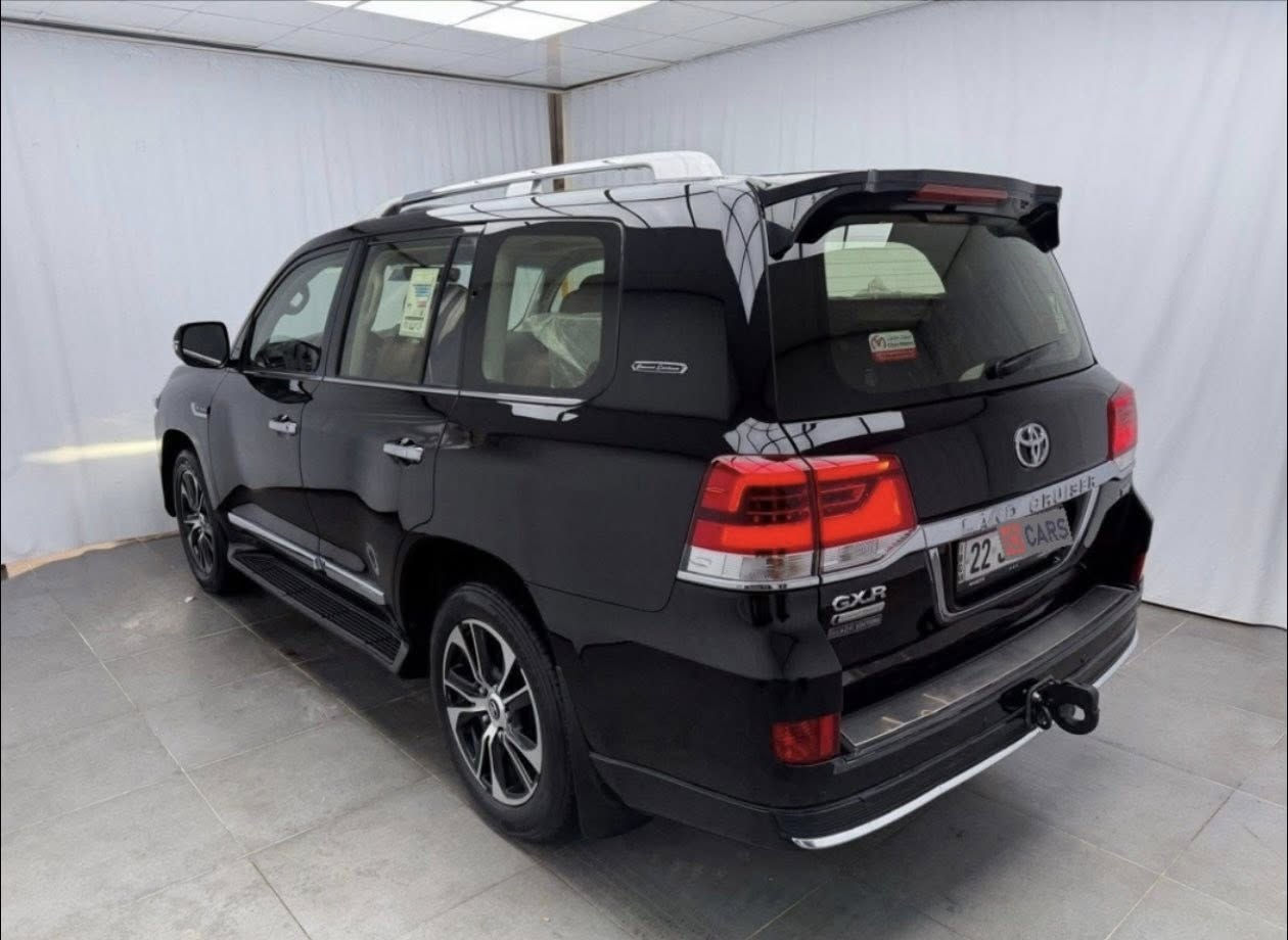 لاندكروزر 2021
‏GX.R كراند تورنك اصل 

مواصفات
كامرا اصليه 
وايرلز شاحن
سبايدرات كروم
اسطاب ضبابي خلفي
لايت متحرك ناصي بلاجكتور زنون
مراية عاكسة لضوء
٥ بصمات بيبان وصندوك
صندوك كهربائي شفط
مري قلاب
نظام ايكو اوتوماتيك
شاشات خلفية 
ويل كروم
كشنات جلد قرميدي 
مري قابل لطي ترحيب
شاشة ام دعاء
دبل ماوس
حساس خلفي امامي
لظام الزحف
ABS ظام
8 اير باك قمارة شاموه
EST 2nd نظام
ترحيب مري قابل لطي
طفاية كشن
مراية عاكسة لضوء
شاشات خلفيه 
لايت متحرك
كشن 3 دكم 
ماشيه 98 الف حقيقي ع ايد وحده 
كفالة عامة سيارة رقم اربيل باسمي 
هزة سنويه جدد 

السعر : 57.800$ 

للاستفسار الاتصال : ***********
