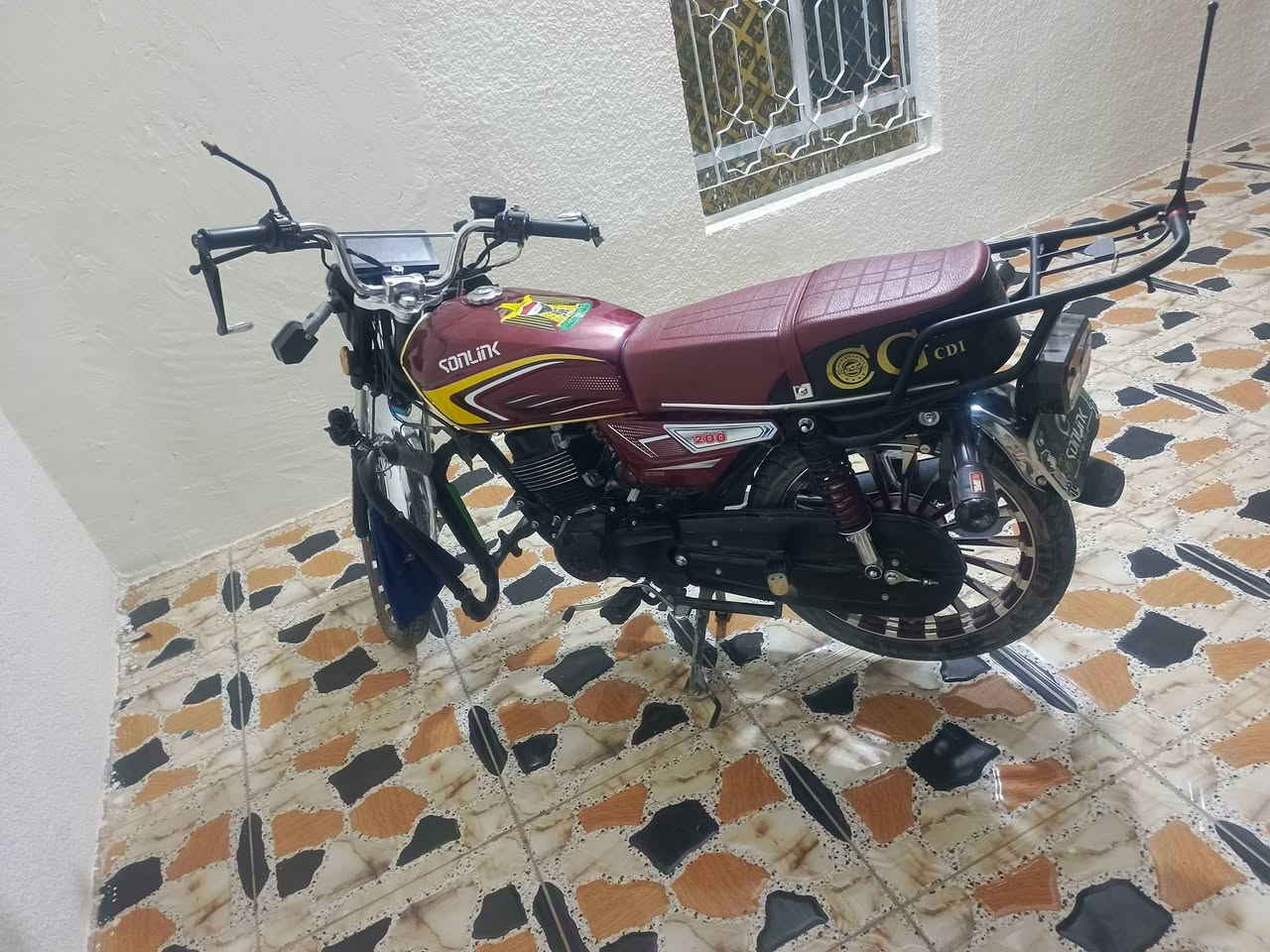 رمادي حصيبه شرقيه سعر950
***********
