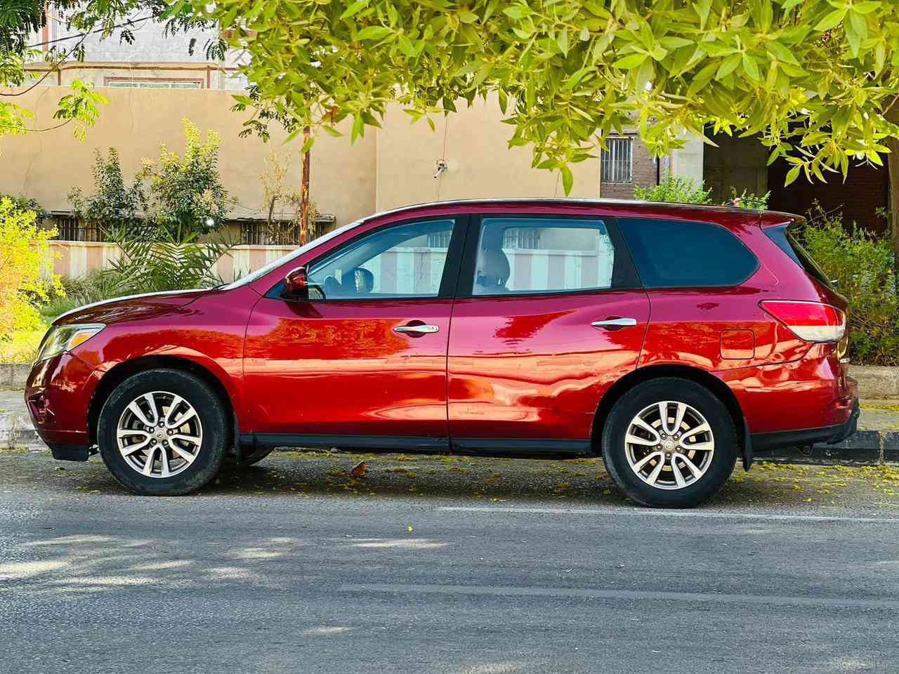 باڤندر  مديل 2013 سعر 108قابل  للتفاوض الأستفسار اتصل *********** وارد أمريكي حادثها جاملغ وشويه من البنيد والباقي كفاله عامه مواصفات فول عدا الفتحه بصمه تشغيل بصمه أبواب تشغيل عن بعد مري كهربائي اشاير مري كشنات كهربائي تحكم ستيرن شاشه كبيره كامره خلفيه دواره مكينه 6️⃣ سلندر مكينه وكير مكفولات 7 راكب 3 قطع تبريد حداديه جديده تخم تاير مشروع وطني سنويه ل 28 مكان سياره كربلاء
