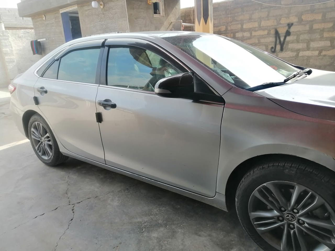 السلام عليكم كامري موديل 16 بيها قطعتين جاملغ وبونيد SEومعروفه مواصفاته صدر جديد تخم تاير جديد باتري عليها ادامه كامله شرط مامشتغل شي بدشبول سياره ماشيه 130 شرط الكير ولمحرك رقم صاحب السياره ‭0780 826 2245‬سعر 160 وبيها مجال وكلشي موجود بسوك
