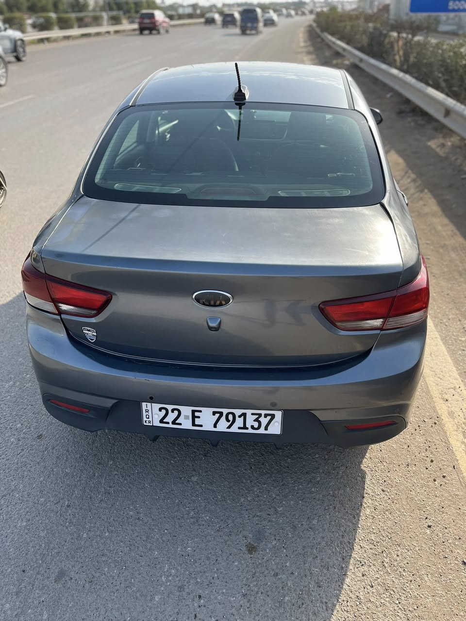 لبيع كيا ريو KIA RIO 2020 🚙
-رقم اربيل الجديد - هزة جديدة 

-لون فيلي 
- محرك ١٦٠٠ GDi 
-ماشية 101 mi
-ايرباك سليم 💯
- بجم كبس 
حادث خلفي 

    •     شاشة لمسة 7 انج 
    •     كاميرا خلفية 
 • بلوتوث + USB
 • مرايا خارجية تحكم كهربائي
 • زجاج كهربائي لكل الأبواب
 • نظام صوتي (AM/FM/MP3)🔊
    •     مثبت سرعة 

-تفاصيل سيارة واضحة بالفديو والصور ✨

حادثها خلفي وبيها جاملغ امامي ايسر مبدل ومصبوغ البنيد كلير  لتوحيد المعه

-سيارة عليها ادامة كاملة صدر امامي خلفي ماي زيتي دهن جديد اصلي اطارات جديدة محرك مفتوح لا يبخر ولاينقص دهن جاهزة من كلشي 

السعر : 95$ وبيها مجال 

للاستفسار الاتصال : ***********
