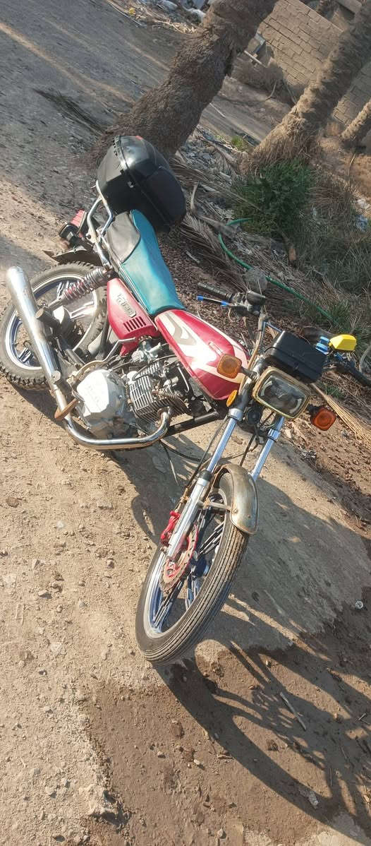 دراجة سيفان موديل 22 خمسة گيرر سلف نگرة يرادلهه ترتيبات شويه السعر 450 مكاني بغداد المحمودية ناحية الرشيد *********** بي واتساب
