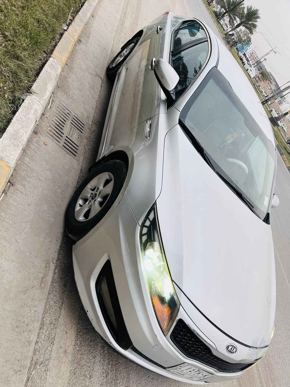 سلام عليكم كي فايف وارد كوري ٢٠١٢
السياره كفاله من الضربه والتبديل والصبغ عدا صبغ شبر بلبلب الخلفي والجاملغ الخلفي مثل مامشر بلصوره 
مكينه وكير حاويه قبل كم شهر شادهن
تخم تايرات جديد 
منظومه تبريد 
شادلها منظومه غاز 
منظومه زنون اصليه
سياره نظيفه ونصبتها حلوه


**إذا كنت صاحب هذا الإعلان وتريد حذفه لأي سبب، رجاءا أرسل رسالة إلى الدعم الفني**