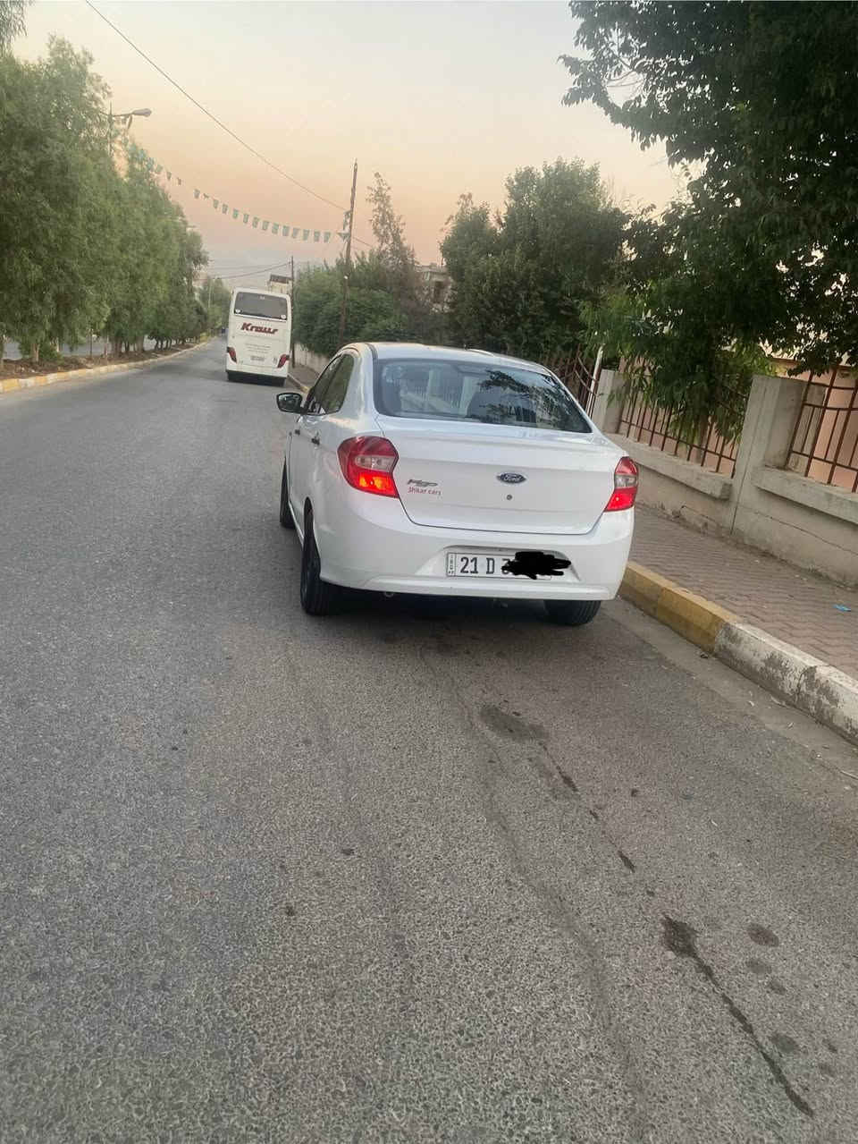فورد فيگو ٢٠١٦ 
مه كينه و گيرو كاره بايى به شه رتى بى عه يبى ته نها مه كينه ى كراوه ته وه كامل سير فسى بو كراوه سه نه وى ژينگه ى تا ٢٠٣١تازه تايه ى تازه ١٣٠هه زار كيلو مه تر روشتوه 
ژ.م/*********** شمشمل, السليمانية
