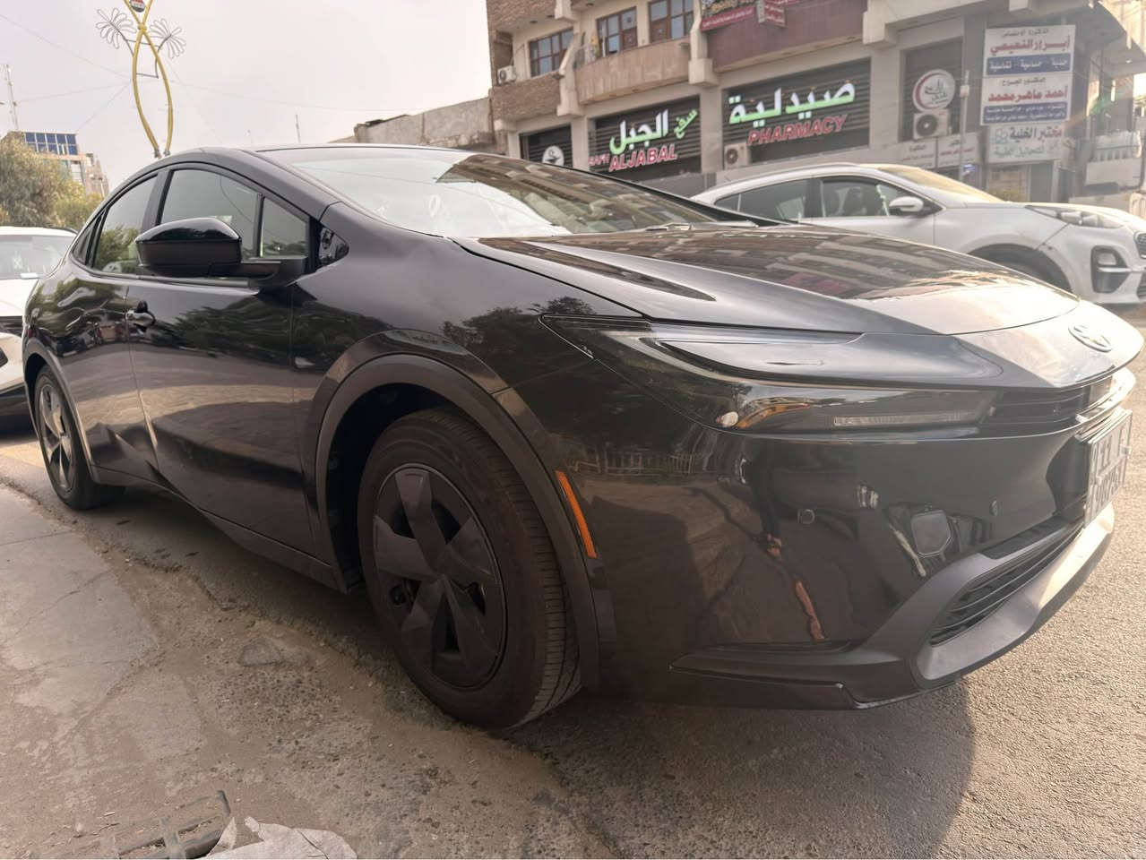 تيوتا بريوس هايبرد 2024 السيارة جديدة جداً ماشية ٧٠٠٠ ميل فقط
حادثها تبديل بنيد فقط وبارد بالجاملغ بدون شاصي بدون لغد مواصفات
محرك 2000
بصمة
رادار 360 درجة
نقطة عمياء
كامرة خلفية
كرسي كهرباء
وبقية المواصفات معروفة
مكاني الاعظمية
*********** بغداد, العراق
