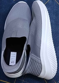 سكجر • مقاس 41-43 • ارجاع لو مزيف