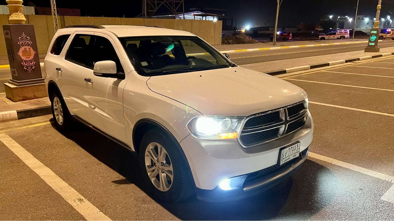 دورنكو موديل 2013 رقم بغداد سنويه لغاية 2027 ضرر امريكا حافه البنيد الايمن وبلعراق صبغ الجاملغ الخلفي جهه السايق مع باب السايق تبديل نفس اللون المحرك والكير مكفول كهربائيات كلها شغاله تبريد وتدفئة شغال  حداديه نضيفه السعر 168 وبيها مجال قليل 
مكان السياره كربلاء 
الرقم *********** كربلاء, العراق
