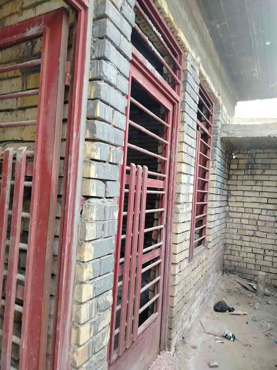 بيع مستعجل مستعجل انزل السعر بسعر قطعه  هيكل سند 25 بشارع خوله 72 متر واجهه 6 ونص نزال 11 مدخلين بناء كلش حلو مقابيله فرع بي 3 غرف نوم و3 حمامات ومطبخ     واستقبال رفت 50 cm مسحوب مي ومجاري *********** للبيع سعره ،65
