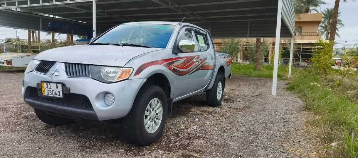 سلام عليكم 
للبيع بيكب مسيبوشي موديل 2009
مكينة كير خير من الله صدر جديد تبريد شغال تخم تاير 
بيها بارد بسيط بدون ضربه او صبغ 
رقم بغداد انكليزي 
/مكينة كاز/
***********
