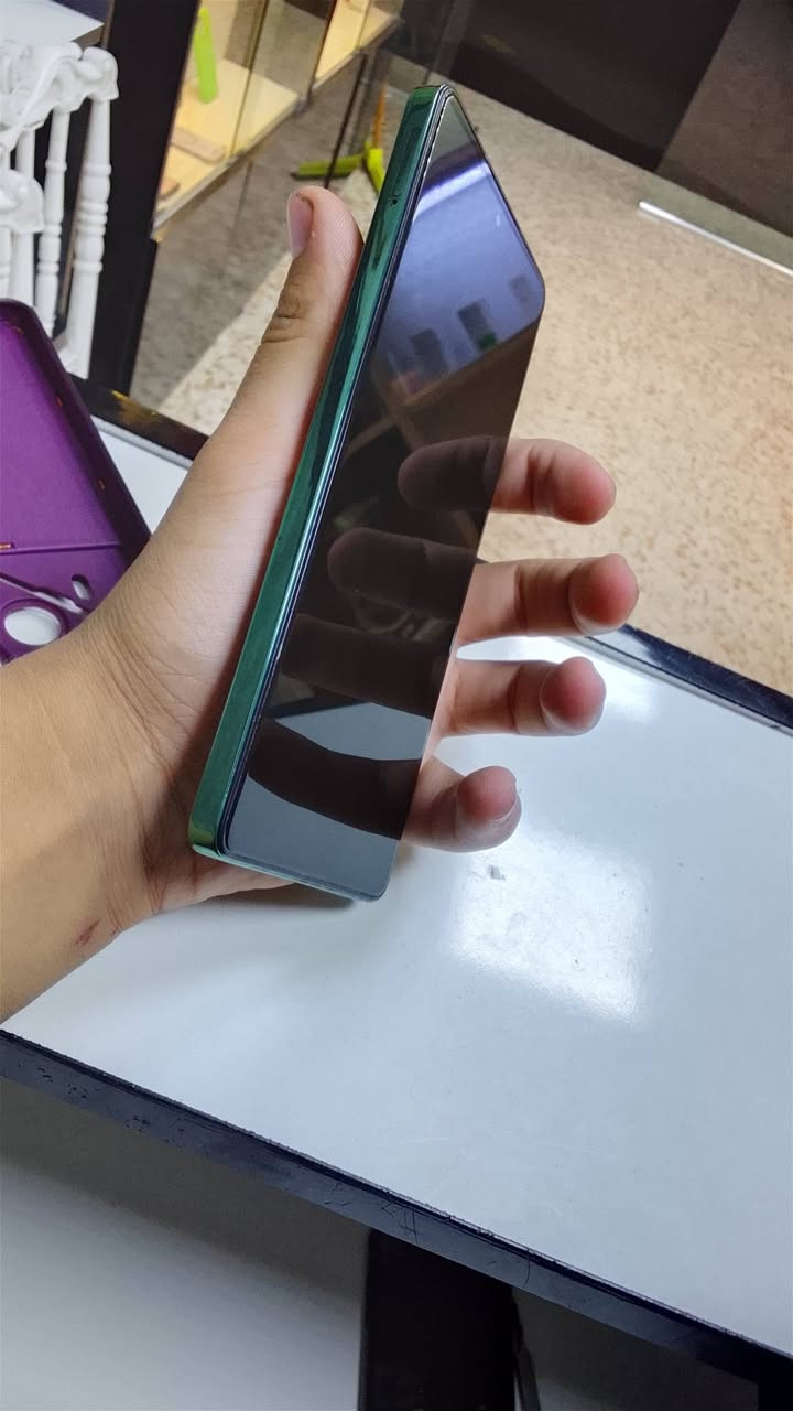 السلام عليكم تكنو بوفا 6برو 5g ذاكرة 256 الجهاز لوك نضيف كلش مامفتوح مكفول من كلشي جهاز نضيف كامل مكمل السعر 145الف العنوان بغداد العبيدي الرئاسة شارع 20 للاتصال ***********
