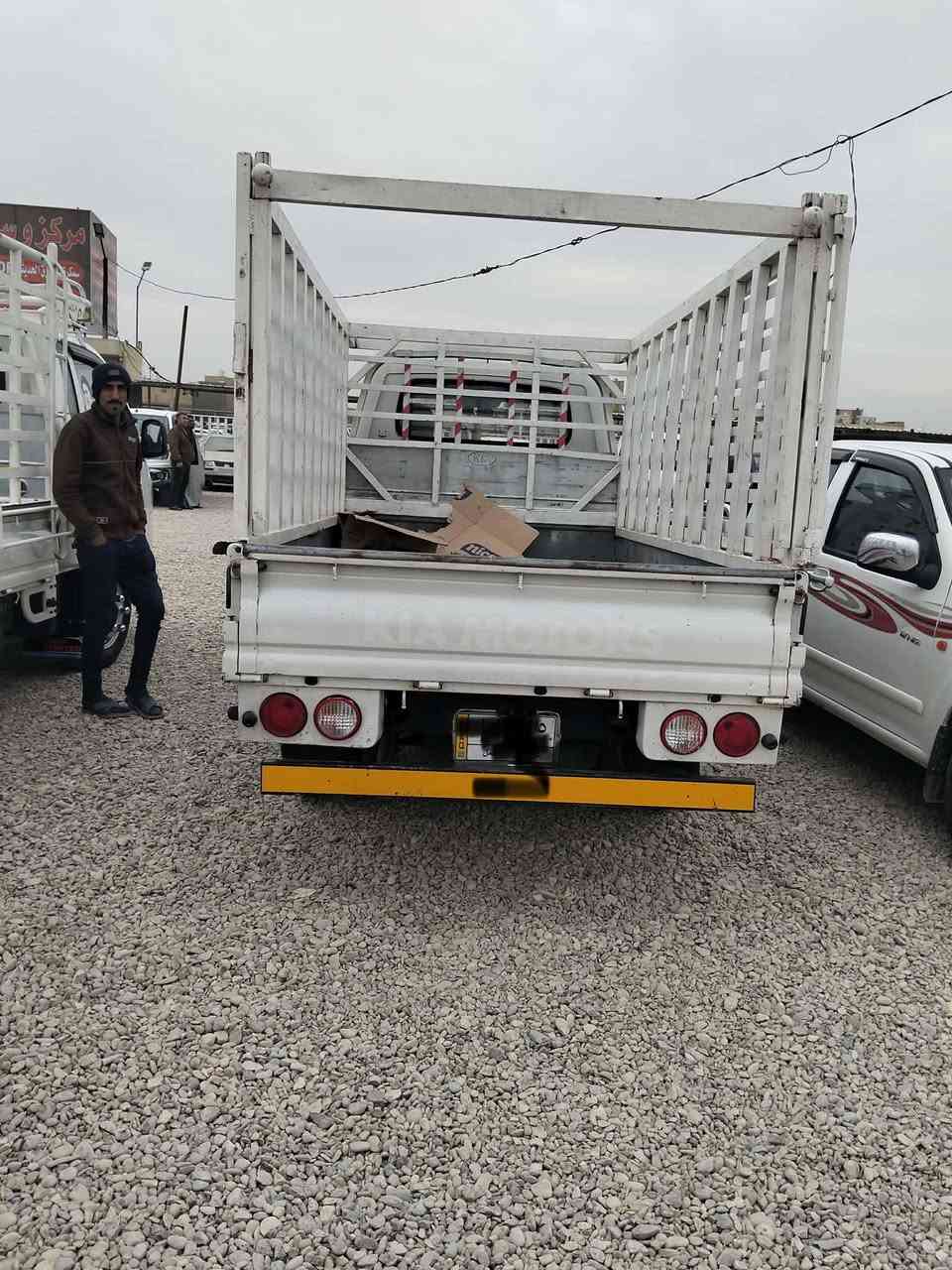 السلام عليكم كيا فحل مفتوح موديل 19 رقم كربلاء مداور ثاني يوم كفاله محرك وكير واكسن وايضا كفاله من الضربه والمعجون ماعدا رشات صبغ خفيفه اثر شخوط مكاني واسط للاتصال    والاستفسار بالرقم ***********   ***********  السعر 140 وبيه مجال للشراي
