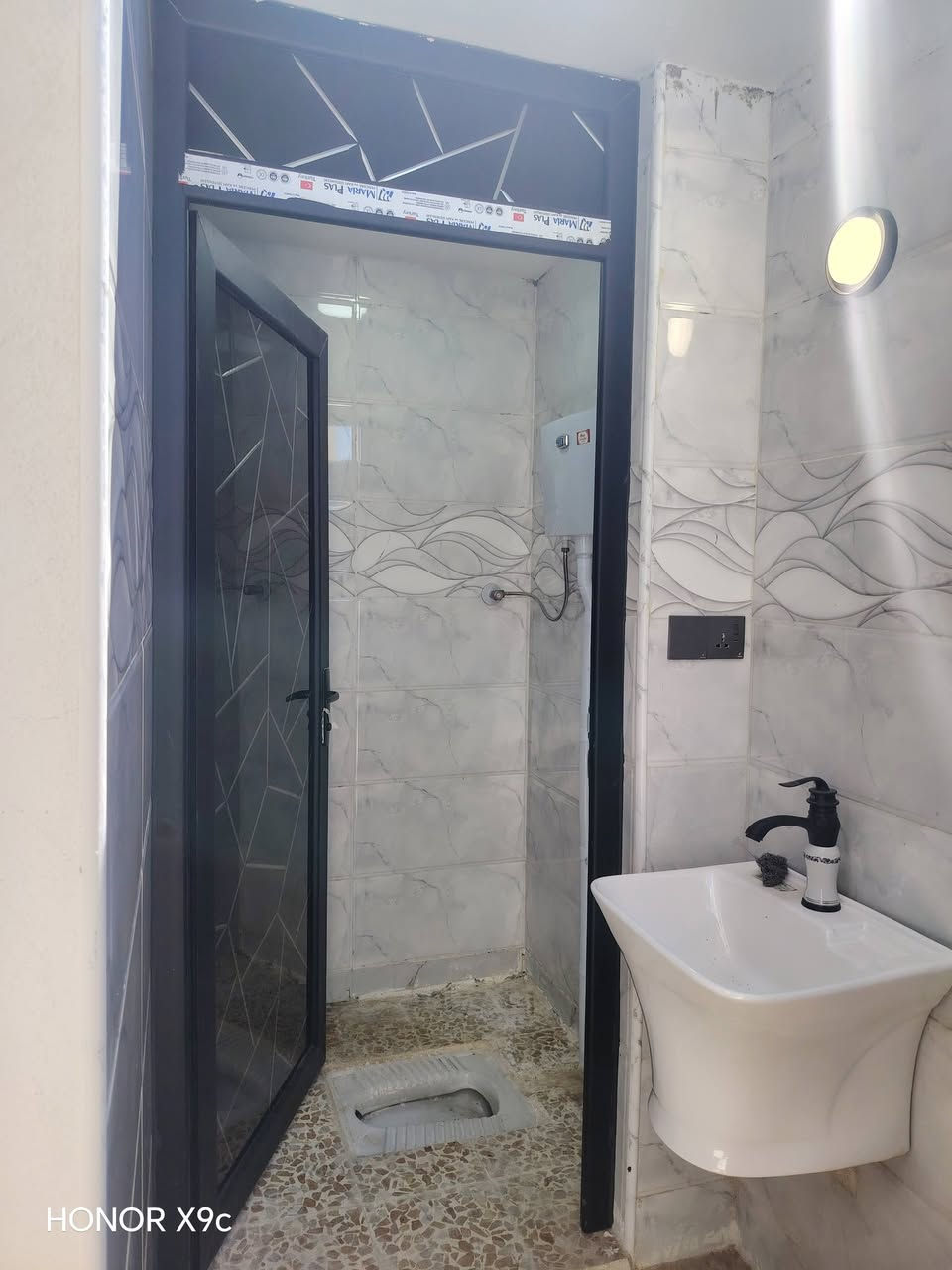 🏡🔥 للبيع... داران مميزتان في حي كركوكلي 🔥🏡
📍 الموقع: حي كركوكلي، قريب جدًا من الشارع العام وجامع طه. 📐 مساحة كل دار: 100 متر مربع. 🏠 البناء: طابقان. 📏 الواجهة: 5 × 20 متر.
🔹 تفاصيل كل دار: ✅ الطابق الأرضي:
غرفة نوم
هول
استقبال
مطبخ
صحيات داخلية وخارجية
✅ الطابق الثاني:
غرفتان نوم
هول
صحيات
🎥 مواصفات إضافية:
نظام كاميرات مراقبة
غسالة
إنترنت
ستلايت
💰 السعر: 115 مليون دينار لكل دار 📌 يوجد مجال بسيط للتفاوض
📞 للتواصل والاستفسار: *********** ***********
📍 زورونا في مكتب تاج الملوك حي البكر – سايدين الكنيسة – مقابل أزياء الأصدقاء
🏘️ عندك عقار للبيع أو للإيجار؟ تواصل ويانا، ونوفر لك خدمة تسويق احترافية.
👑 تاج الملوك... عنوان الثقة 👑
