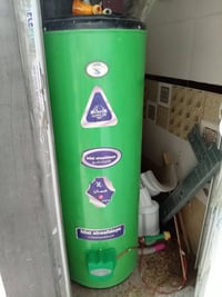 سخان مستخدم موسم واحد نضيف  بلديات شارع المصرف  الاتصال 07700252412 سع...