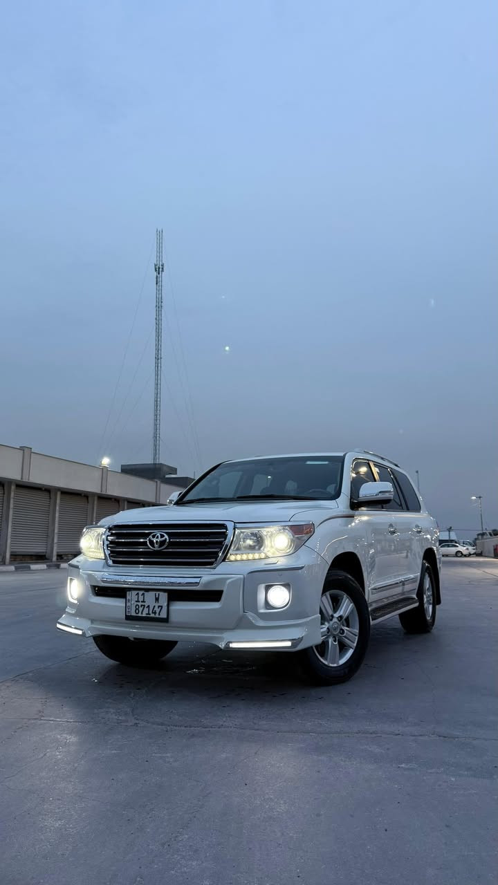 أسلام عليكم
لاندكروز 2015  V6 للبيع
سياره جديده واستخدام شخصي
ماشيه 90 الف حقيقي 
سياره نظيفه وجديده وكلها بلاديه
مواصفات السياره فطيم
حساس خلفي + كشن كهربائي 
لايت زينون+ LED + فتحه طكتين
زراكات  لايتات + دوسات ترحيب لاندكروز
السياره بيها فقط بارد جوه الجاملغ الامامي الايمن
الباقي كفاله وسونار موجود 
مكان السياره بابل
السعر 430$
***********
