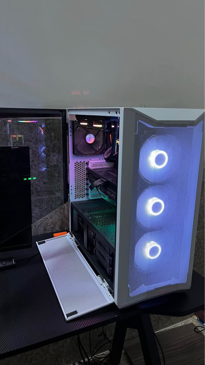 بیسی گیمینگ 
CPU: R7 5700X3D
Motherboard: X570 AORUS ELITE 
GPU: RTX 3070 8GB GAMING PRO
RAM: 2x16 32GB 3000mhz 
STROGE: 256GB SSD + 1TB SSD LEXER
PSU: 750W +80 BROZNE 
COOLER: LIQUID COOLER 240mm ALSEYE
CASE: LIANLI LANCOOL MESH 2 4 FAN 

Price:1100$
سعر: 1,700,000

ضمان ٦شهر
زەمان ٦ مانگ
*********** أربيل, العراق
